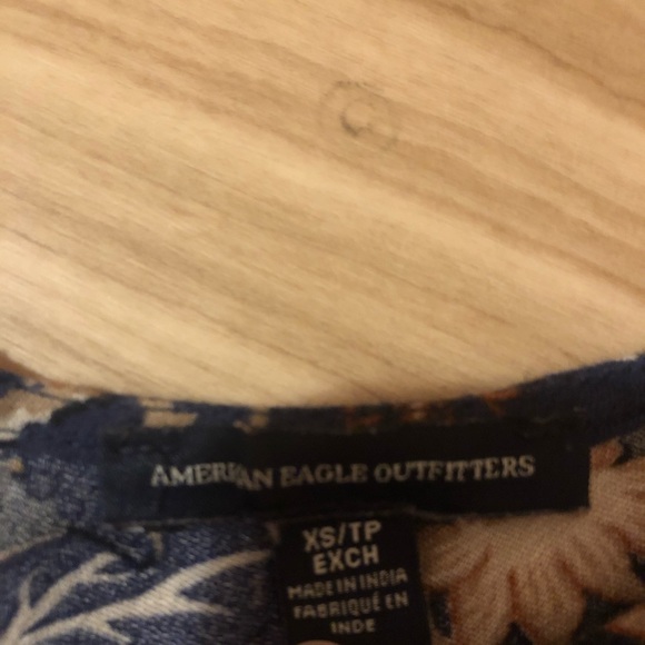 American Eagle floral tank - Picture 3 of 3